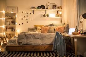 Gợi ý cách dùng đèn LED phòng ngủ để decor cực chill